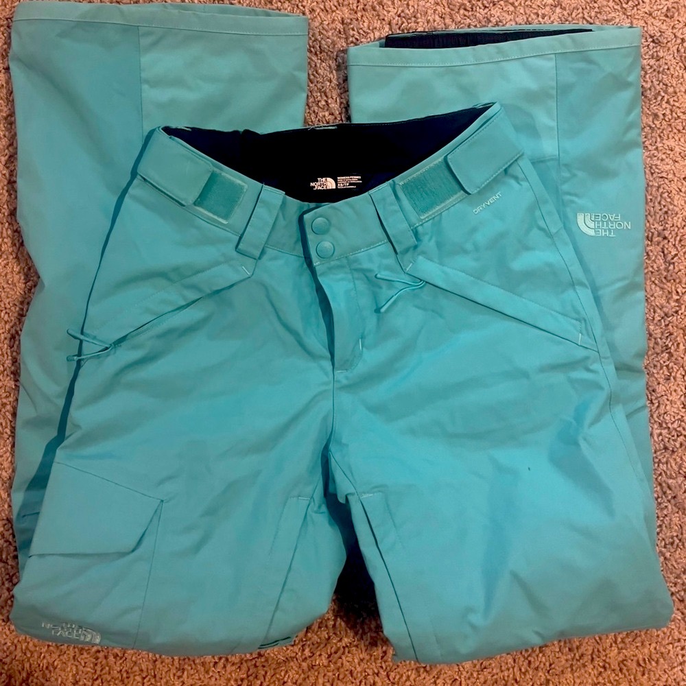 The north face insulated ski/snow pants